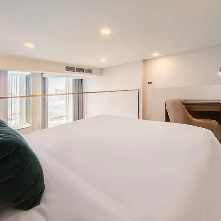 Wyndham Garden Bangkok Sukhumvit 42 Hotel Exterior photo